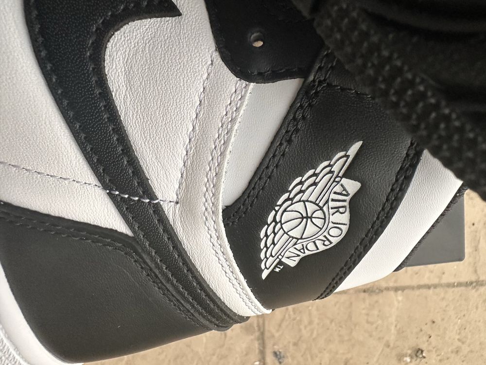 Air Jordan 1 High Panda (41)