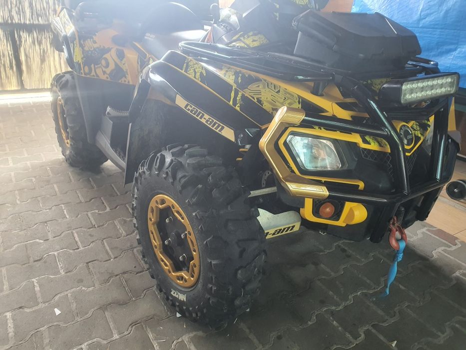 Vând atv Can-Am outlander 800