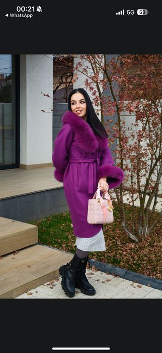 Vand palton din lana de alpaca cu vulpe naturala la 800 lei