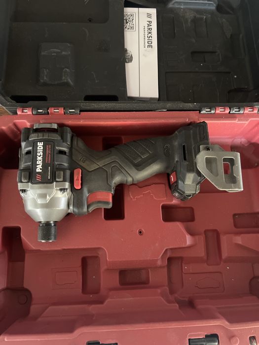 Акумулаторен импакт Parkside