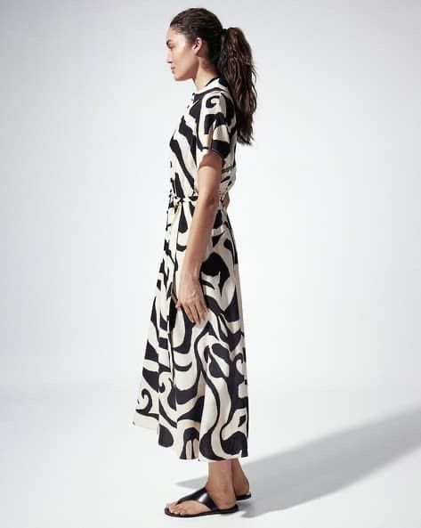 Платье очень красивое от бренда H&M