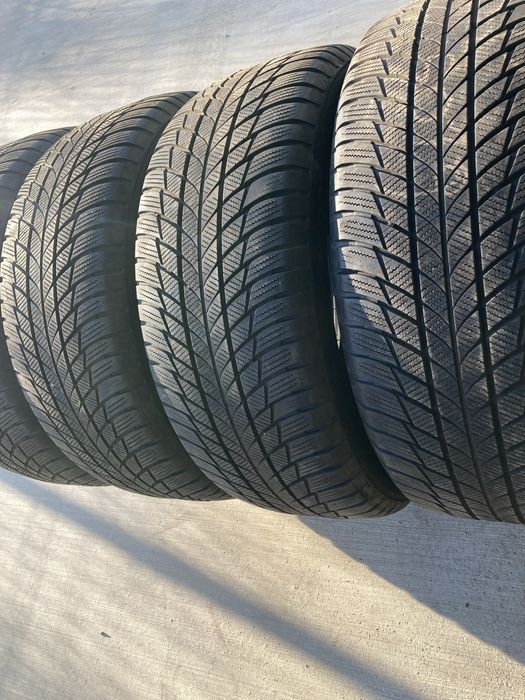 245/50/19 Bridgestone Blizzak