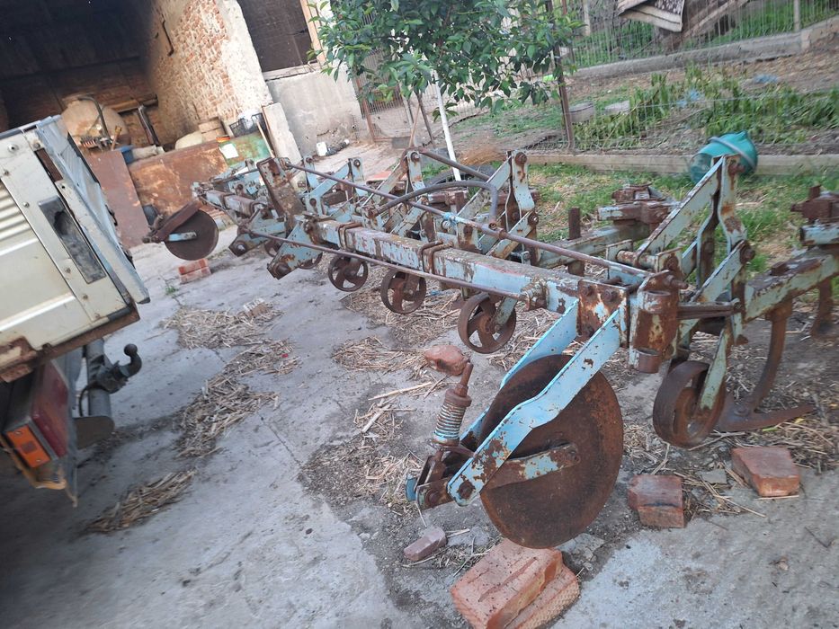 Vand utilaje agricole