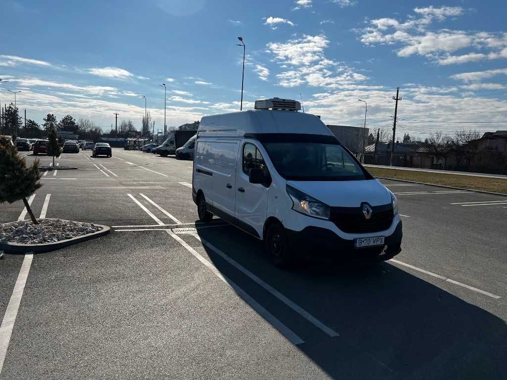 Dezmembrari Stop dreapta spate Renault Trafic 2016 DUBA 1598 Trafic