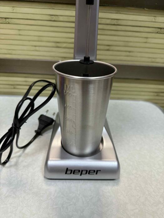 Уред за приготвяне на фрапе Beper