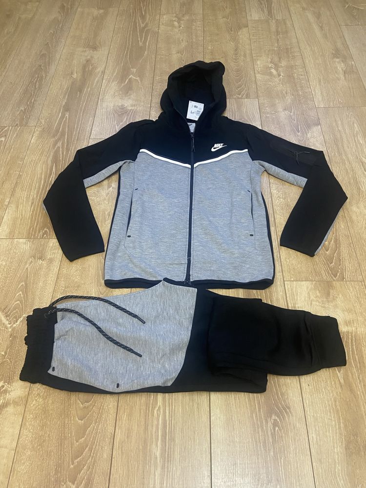 Trenning Tech Fleece Nike marimea L, Xl, XXL