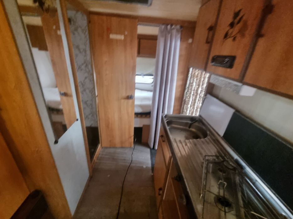 Rulota Burstner cu baie