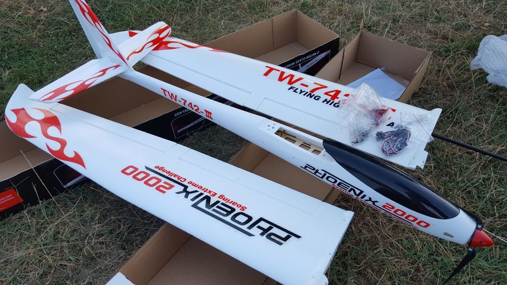 KIT Nou  Aeromodel  Motoplanor   avergura 2m