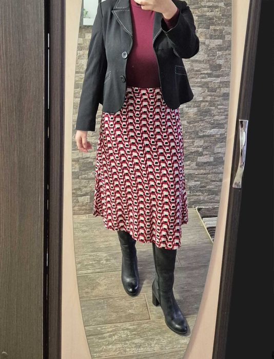 Fusta midi eleganta L