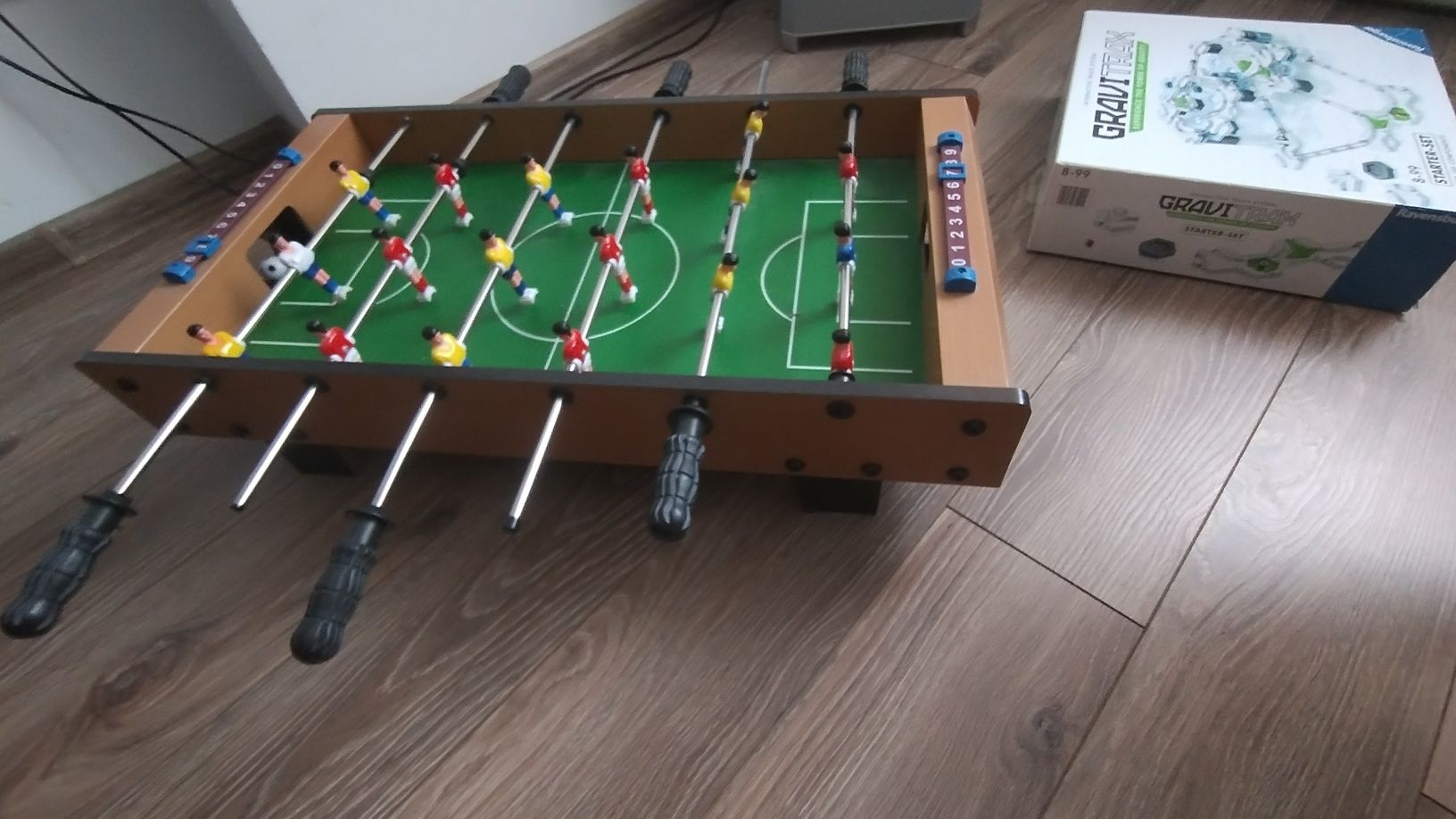 Vând joc mini-fotbal