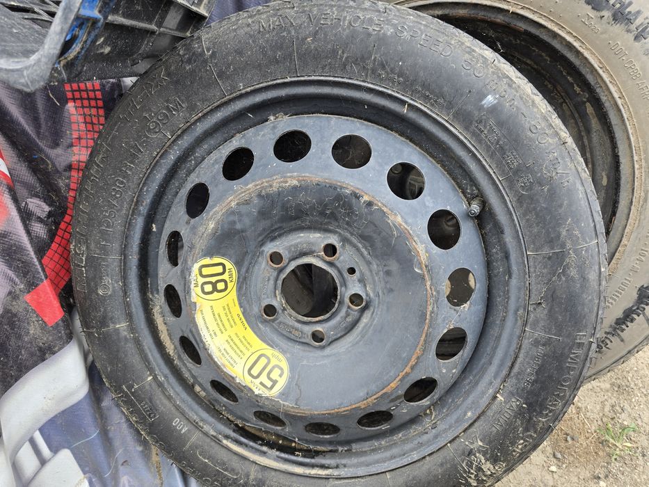 Продавам патерица 17ка волво