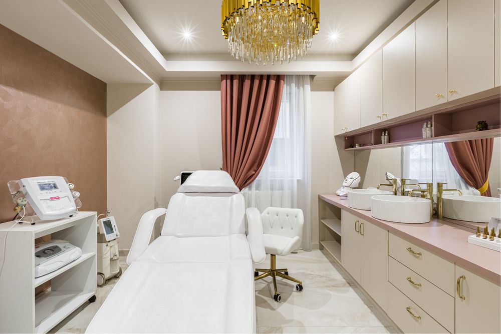 Inchiriez cabinete in salon