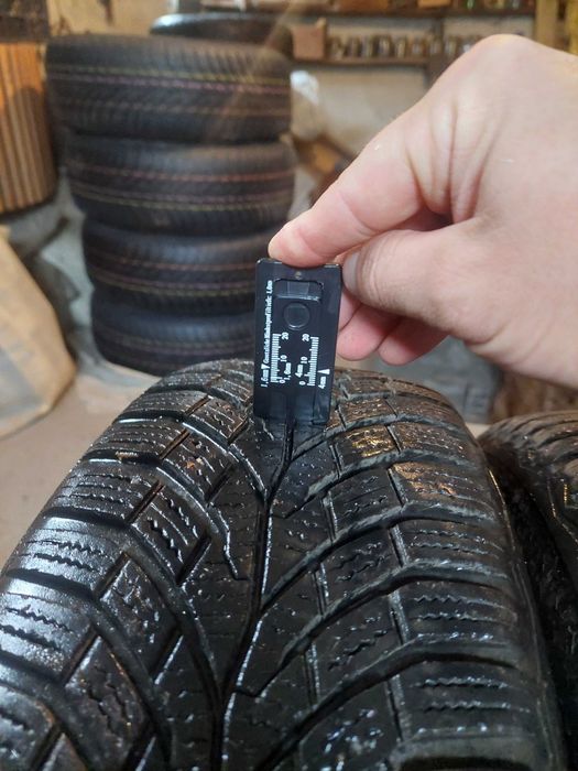 Зимни гуми CONTINENTAL 195/65/15-4БРОЯ