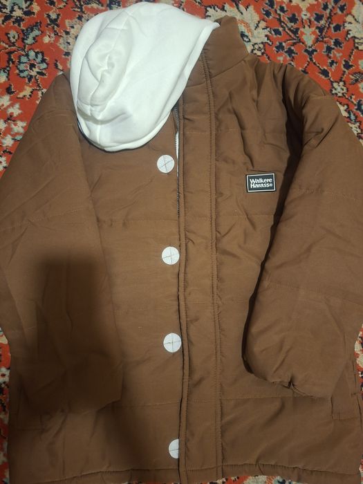 Продаётся женская куртка, новая, коричнего цвета