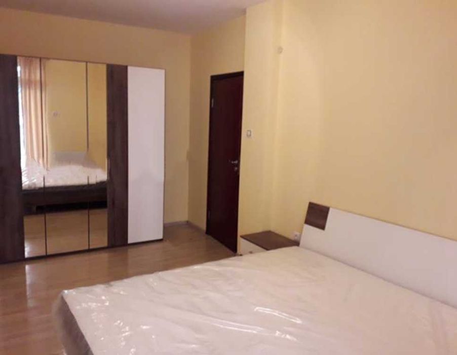 Дава се под наем Тристаен апартамент в София, Лозенец - 130 кв.м за 713.49 € - Снимка #3