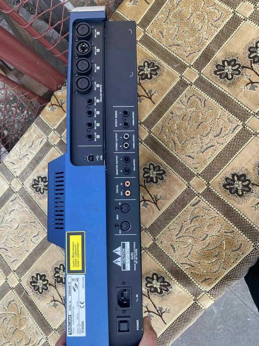 Mixer Tascam in stare bune de functionare