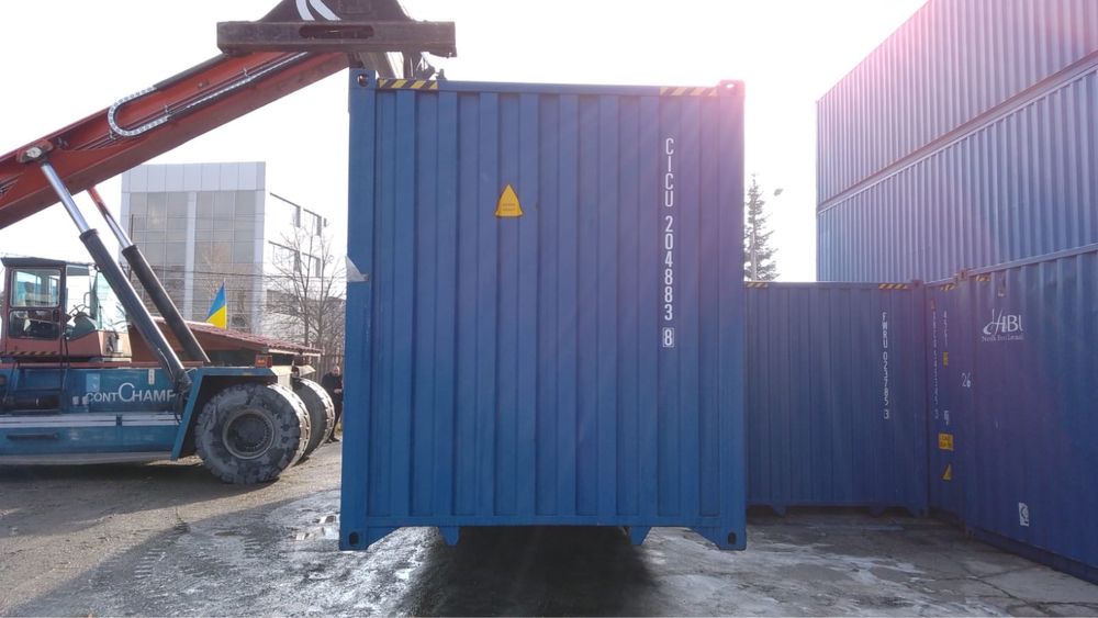 Container maritim 12 m