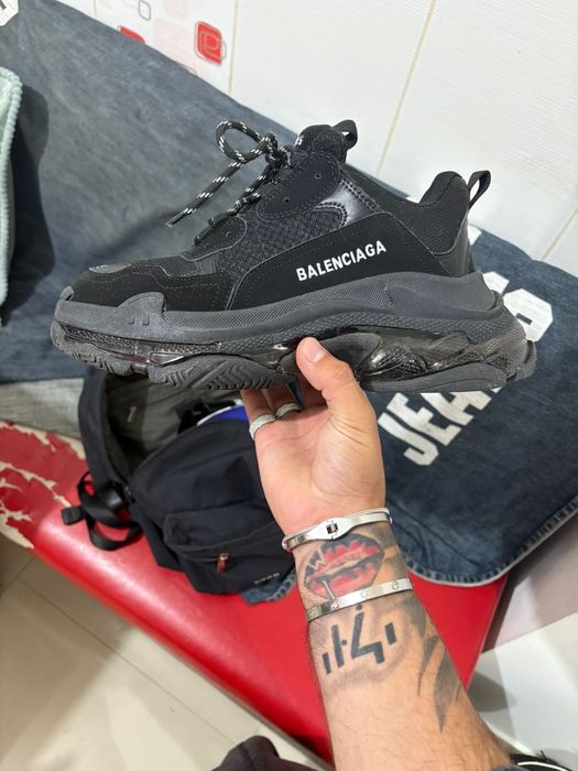 Balenciaga triple s