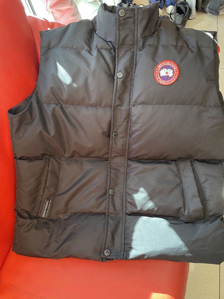 Canada Goose Нова Оригинална Грейка!