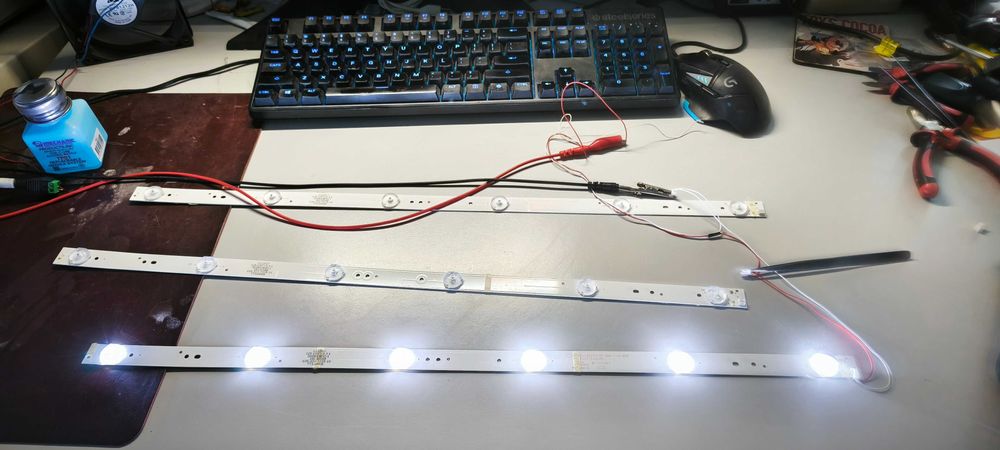 Dezmembrez TV JTC SmartTech - placa de baza, Backlight, sursa, speaker