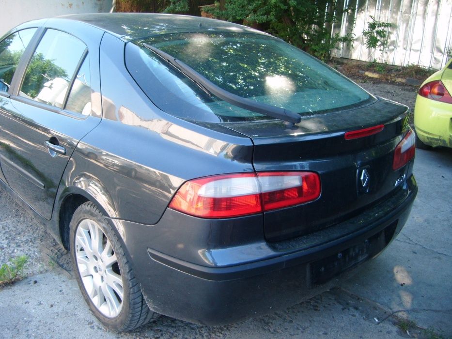 Рено Лагуна 1.9дци 120к.с.2003год.Само на части