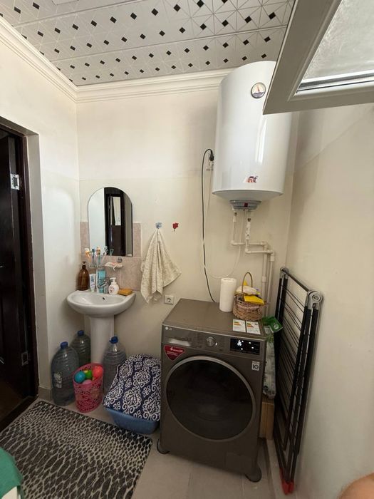 Уй сотилади 2 хона!!!