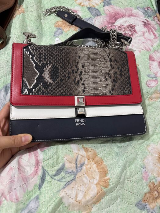 Продам сумки если интересует пишите