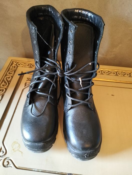 Продам берцы зимние и летние