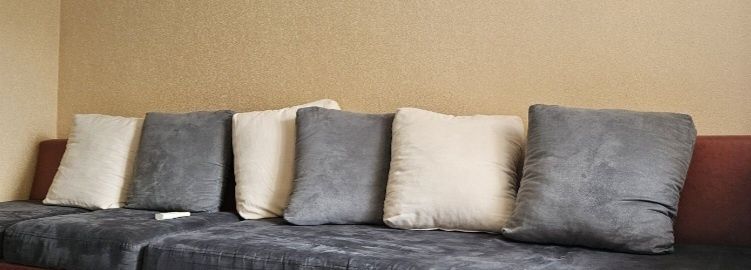 Подушки большие белые серые