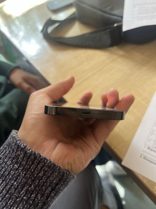 iPhone 14 pro black
