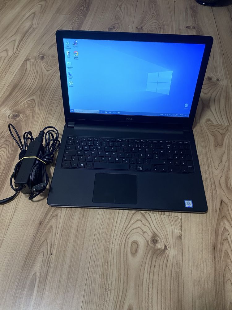 Лаптоп Dell 15,6" intel