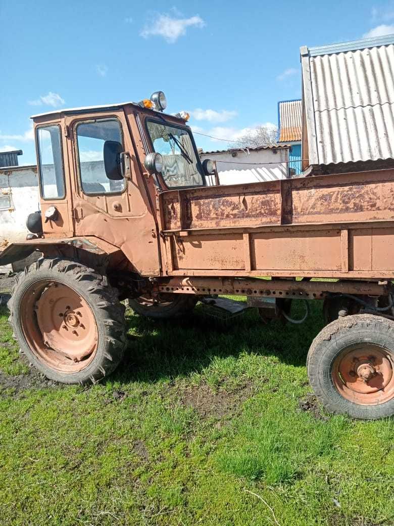 Продам трактор T16