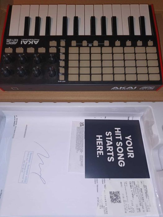 Midi контролери AKAI APC KEY 25 + AKAI LPD 8