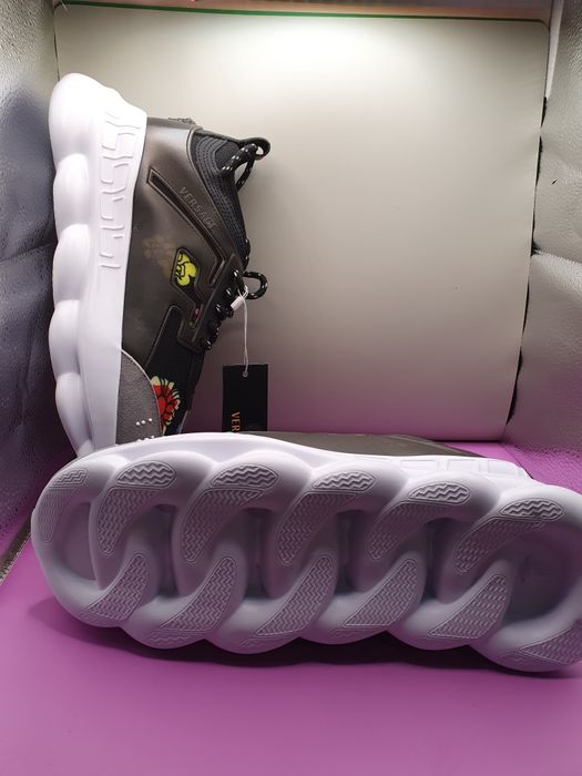 Adidași Chain Reaction Black Flower Print