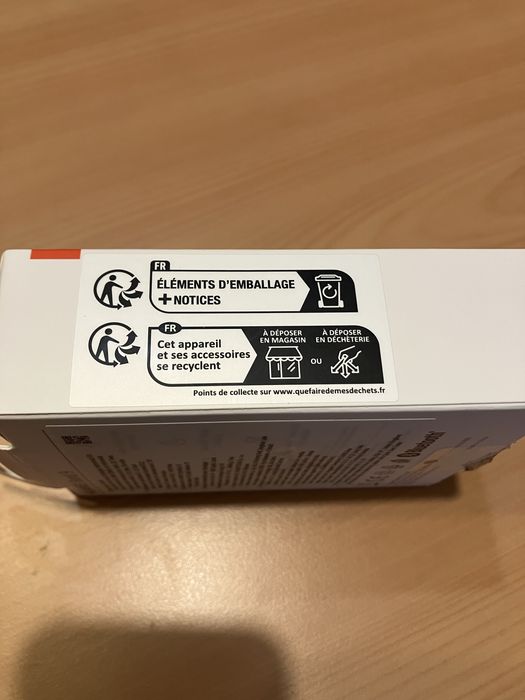 Чисто нов розов смарт часовник Huawei Band 9