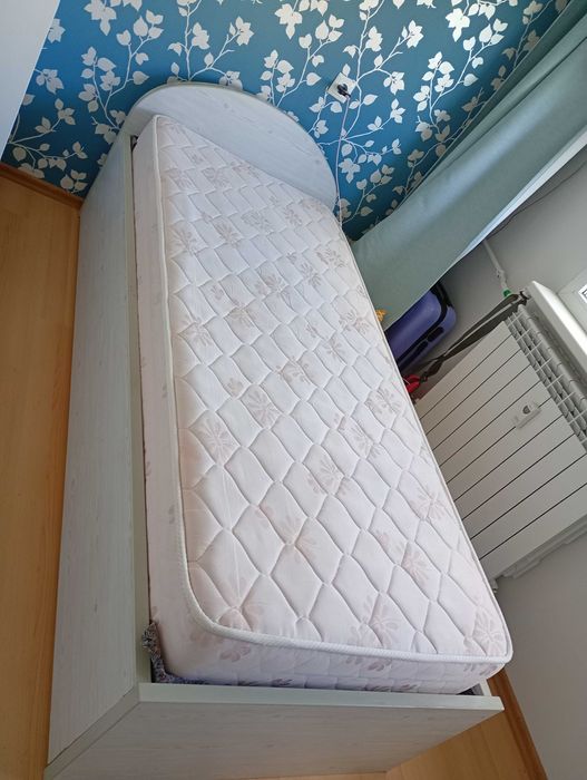 Детско легло с матрак 90/200