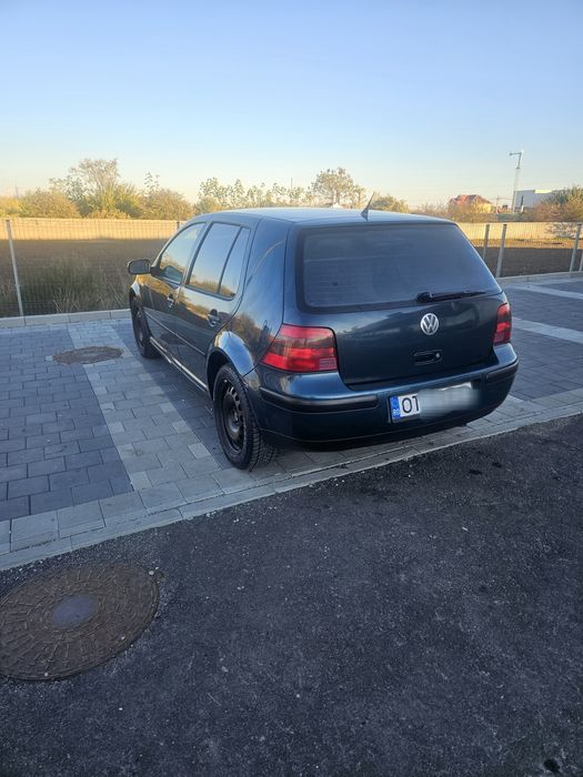 Vând golf 4 1.4 16v