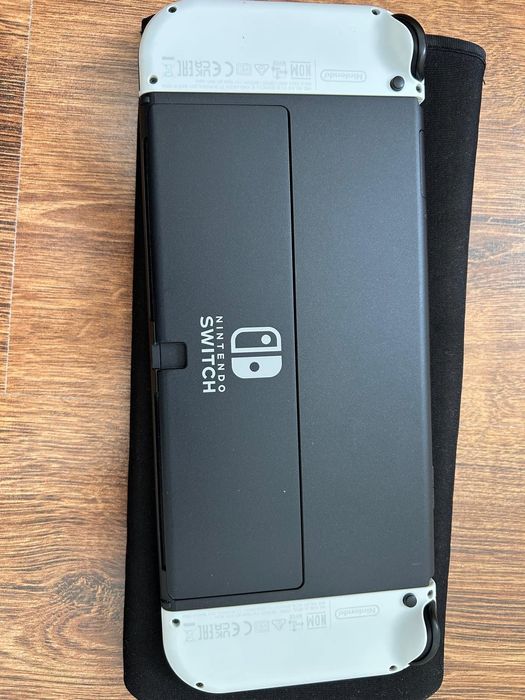 Nintendo switch OLED  64GB