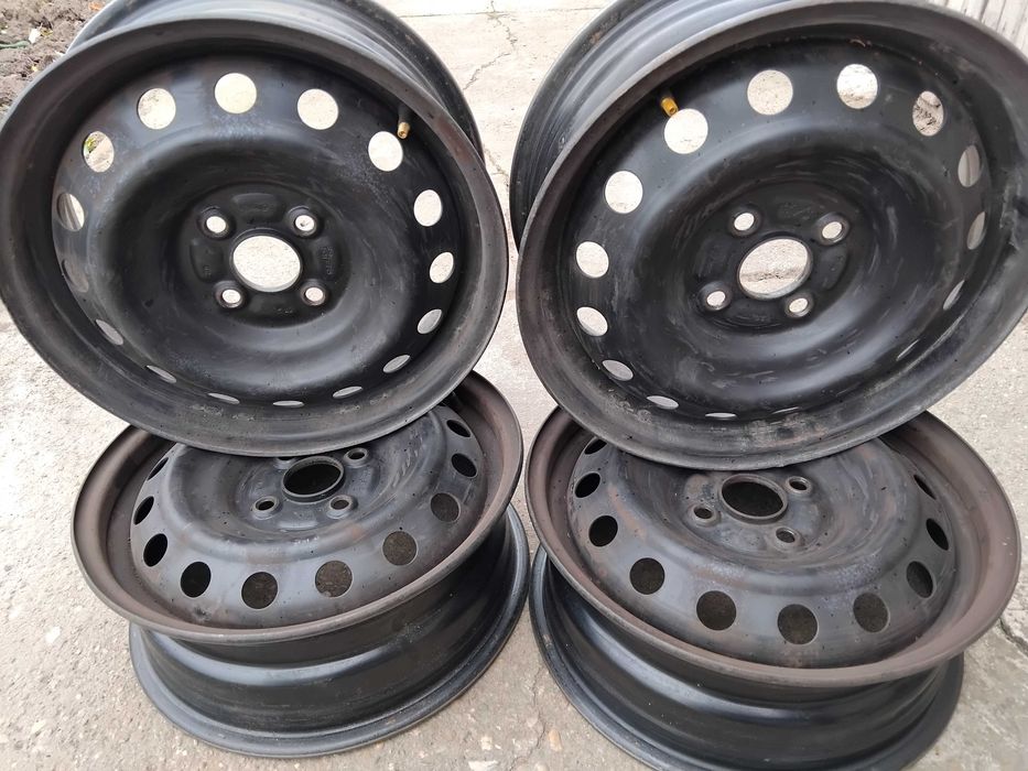 Железни джанти 15 цола за Toyota Yaris