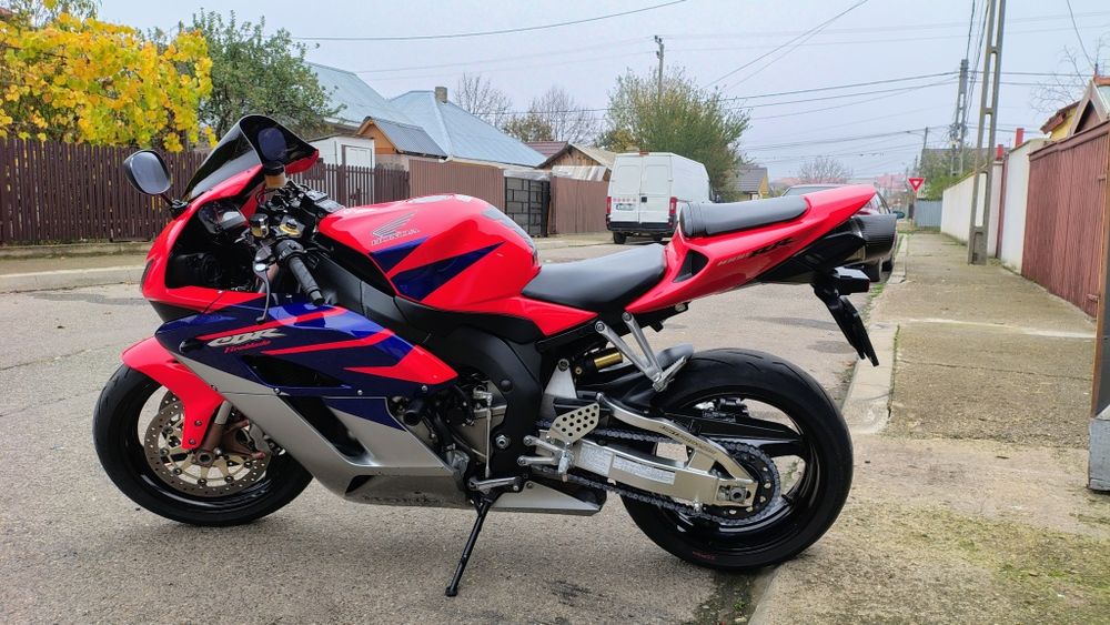 Honda cbr 1000 rr