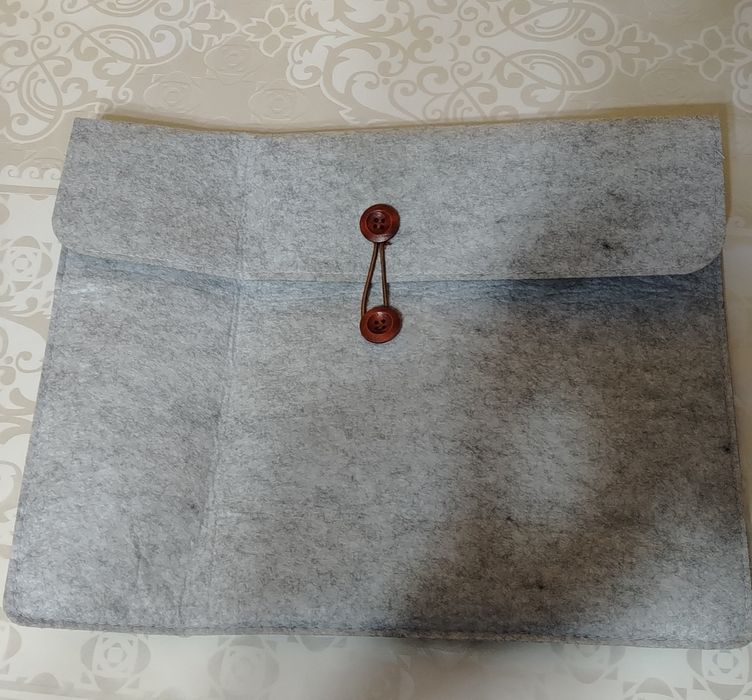 Продам новую и большую  сумку для ноутбука