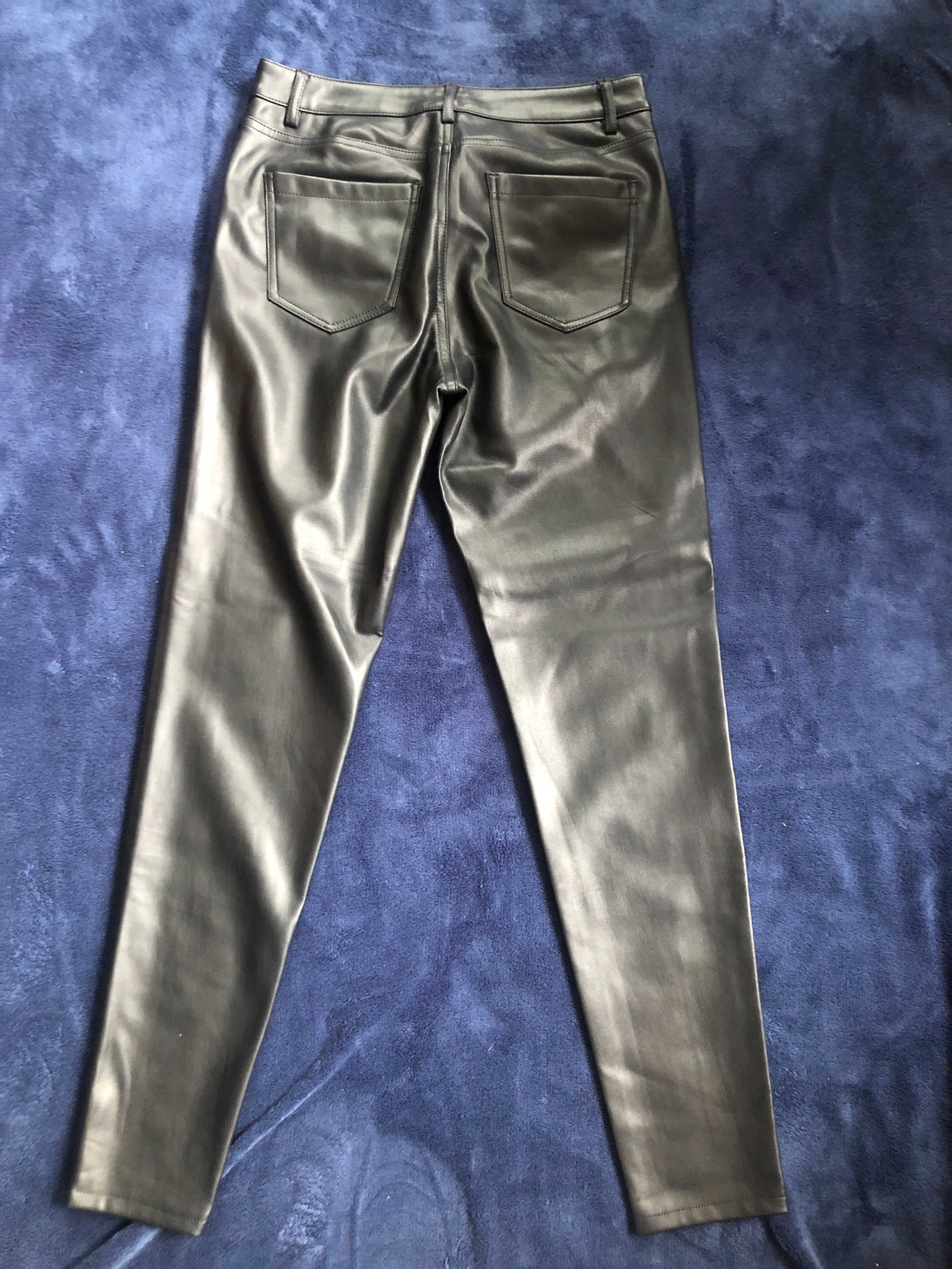 Pantaloni de piele Tissaia