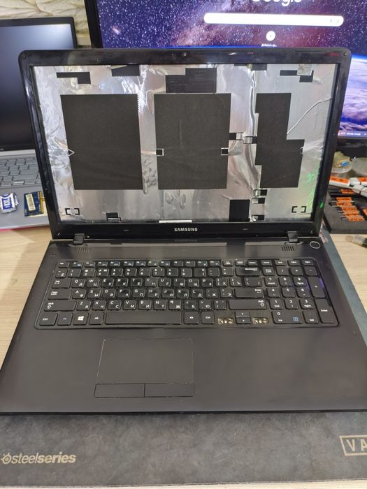 Корпус на ноутбук Samsung NP350E7C, 2012г