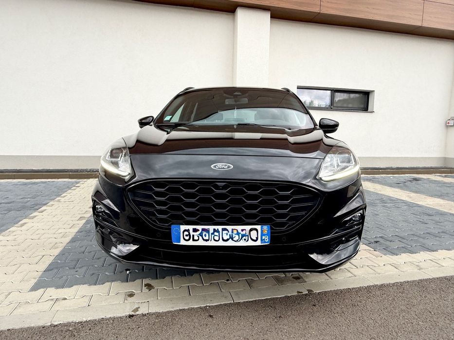 Ford Kuga ST line Automat Distronic Camera F+S Virtual Cockpit Park Asisst