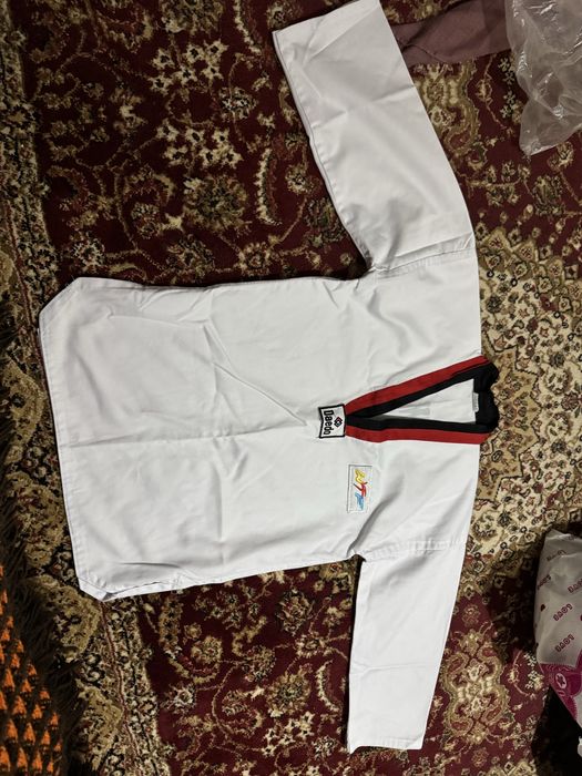 Taekwando formalari sotiladi deyarli yangi 3,4marta kiyilgan