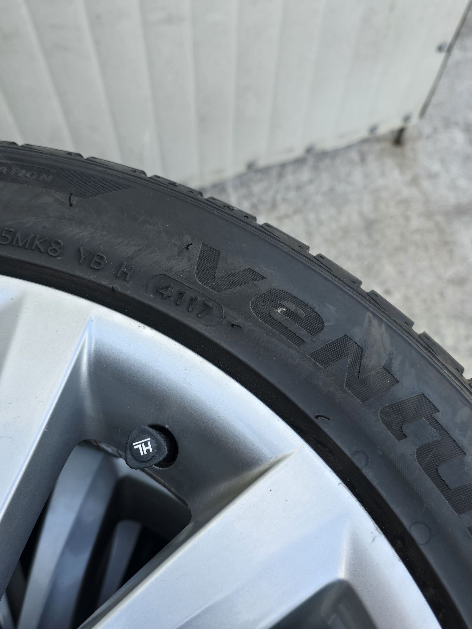 4 Броя 215/50/17 Hankook 2x7,5mm 2x7mm