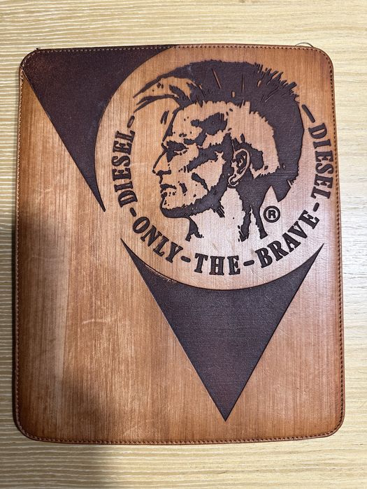 Кожаный  чехол для айпада DISEL