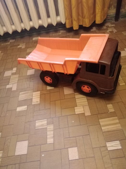 Детский самосвал (ссср)