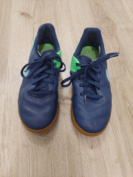 Детски футболни маратонки Naik