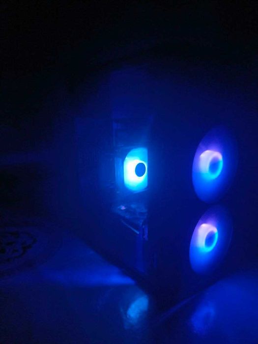 Игровой компьютер / RX 580 / E5 2660v3 10/20 / 16GB DDR4 / 256GB SSD